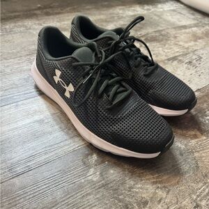 Under Armour Surge 3 Running Shoes | Dark Green